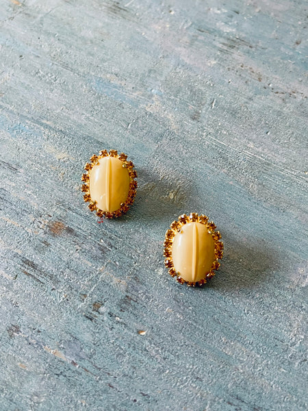 Amber Cat’s Eye Cabochon Clip Earrings